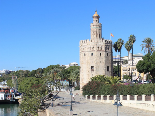 Torre del Oro - Sevilla - ViajandoPorSevilla.com